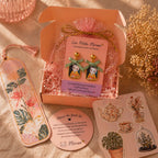 Boucles d’oreilles Akiko Matcha dans leur emballage Les Petits Maroo