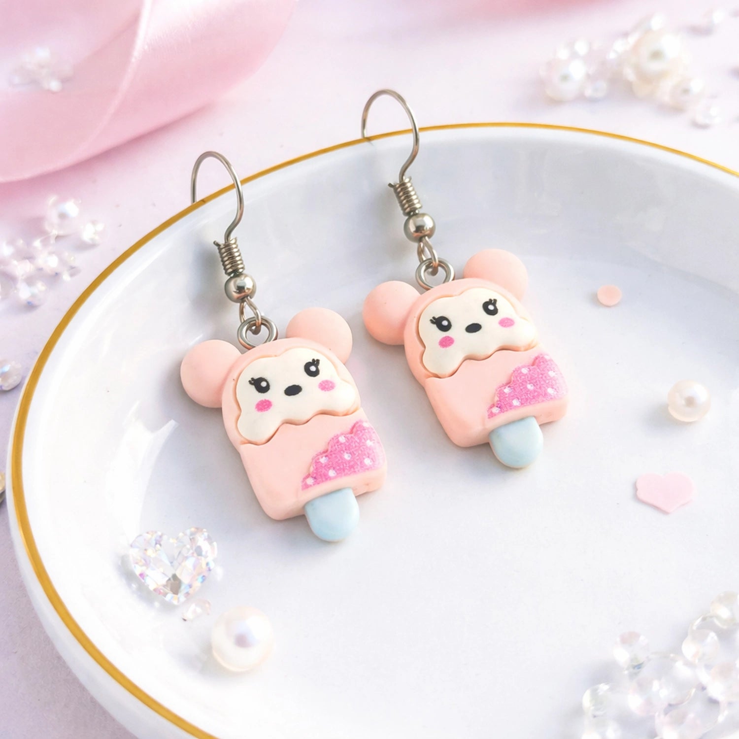 idée cadeau enfant bijou kawaii souris rose dans un univers doux et poétique