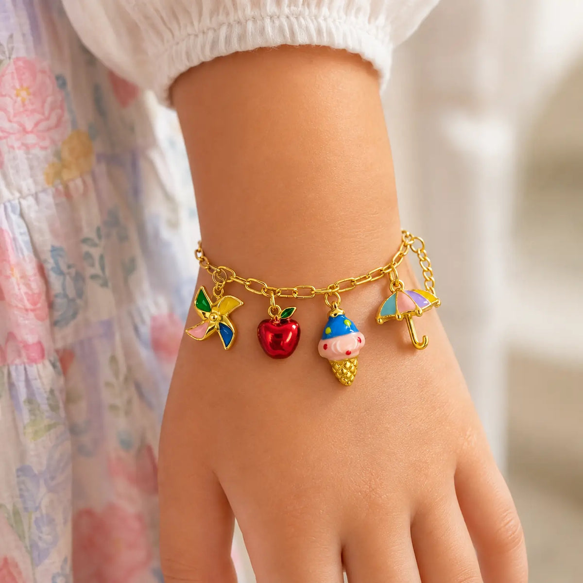 Charm parapluie Misty sur bracelet personnalisé