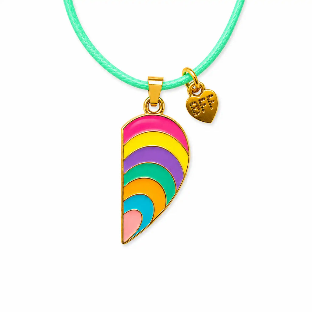 Détail du pendentif droit Rainbow Crush